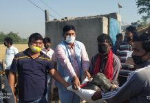 गौर नगरपालिकाले विपन्न, दैनिक ज्यालादारी, मजदुरलाई राहत वितरण