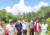 सडक मर्मतको ईशनाथ नपाको प्रमुख प्रशासकीय अधिकृत गुप्ताद्रारा अनुगमन ।