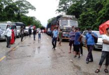 पुर्ब पश्चिम राजमार्ग बाढीका कारण सवारी आवागमन बन्द