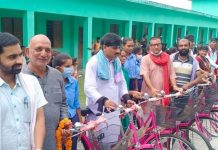दुर्गा भगवती गाउँपालिका वडा नं. ३ मत्सरीमा साइकल वितरण