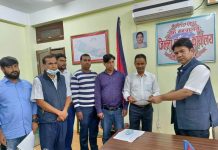 जनमत पार्टीको ब्यबहारको विरोधमा रौतहटको ईन्जिनियरहरूले बुझाए ज्ञापनपत्र ।