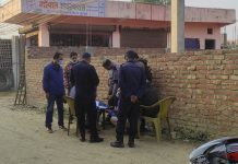 कोरोनाविरुद्धको खोप बिक्री गरिरहेका २ जना पक्राउ