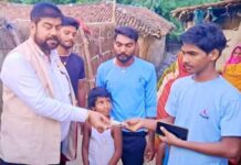 त्रिशूली नदीको बस दुर्घटनामा हाम फालेर बाच्न तत्कालका लागि २५ हजार नगद सहित खाद्यान्न सामग्री सहयोग