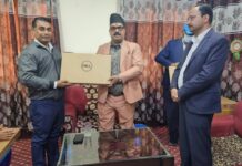 आधारभूत स्वास्थ्य केन्द्र र बर्थिङ सेन्टरहरूमा आज लैपटप हस्तान्तरण