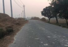 सडकमै धान र परालको चाँग लगाउदा दुर्घटनाको जोखिम