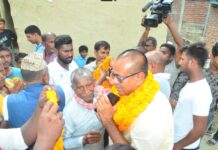 रौतहटमा दुई सय व्यक्ति कांग्रेसमा प्रवेश, कृष्ण यादवले नव प्रवेशीलाई पार्टीमा गरे स्वागत ।